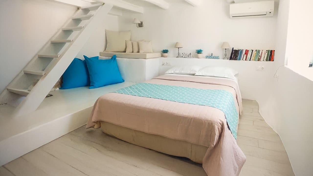 Home Greek Home
